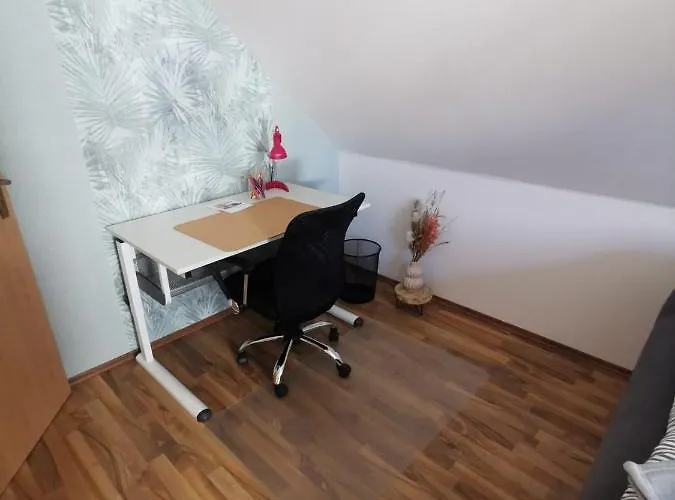 2,5 Hennef Naehe Siebengebirge * Uckerath